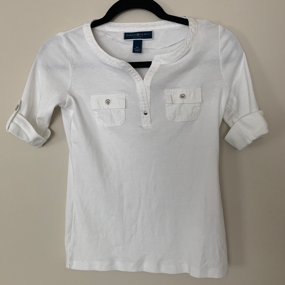 💛Karen Scott White Shirt V-Neck
